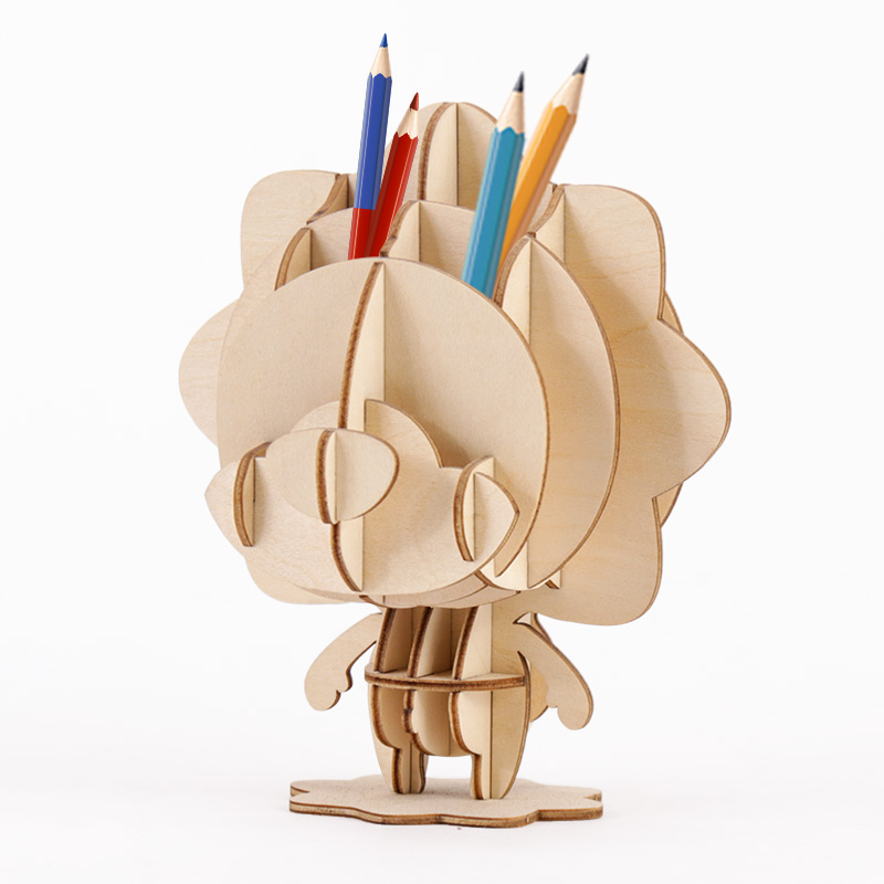 Suroaring Lion Wooden Puzzle Holder